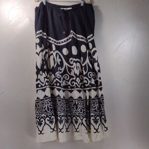 Flawed White Stag Black and White Maxi Skirt Women's Large